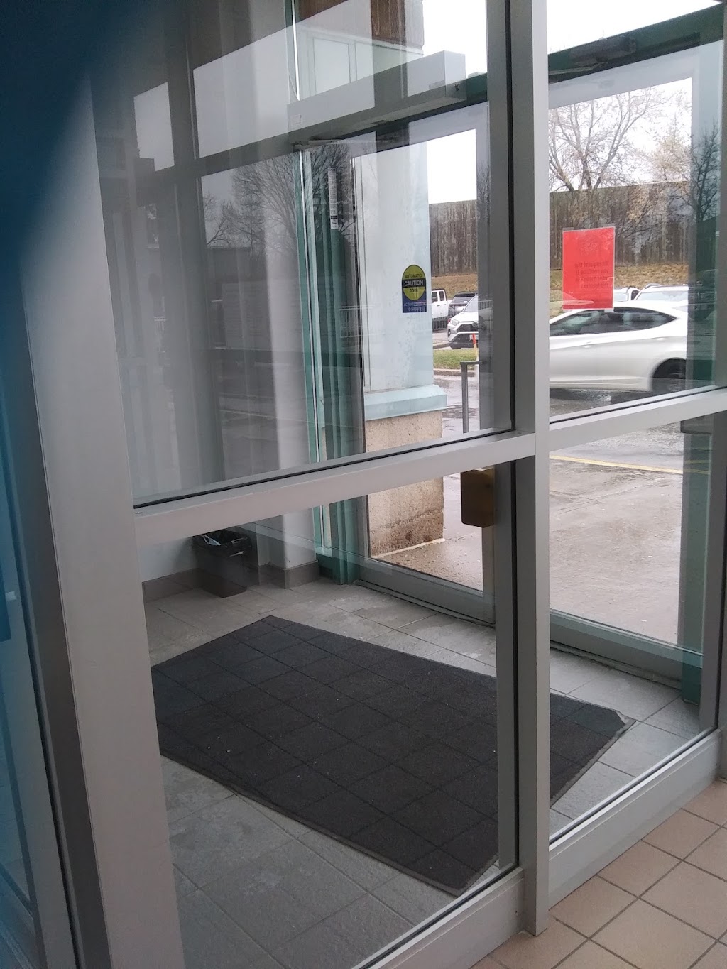 Niagara Falls Centre Pharmacy | 6453 Morrison St, Niagara Falls, ON L2E 7H1, Canada | Phone: (905) 374-2050
