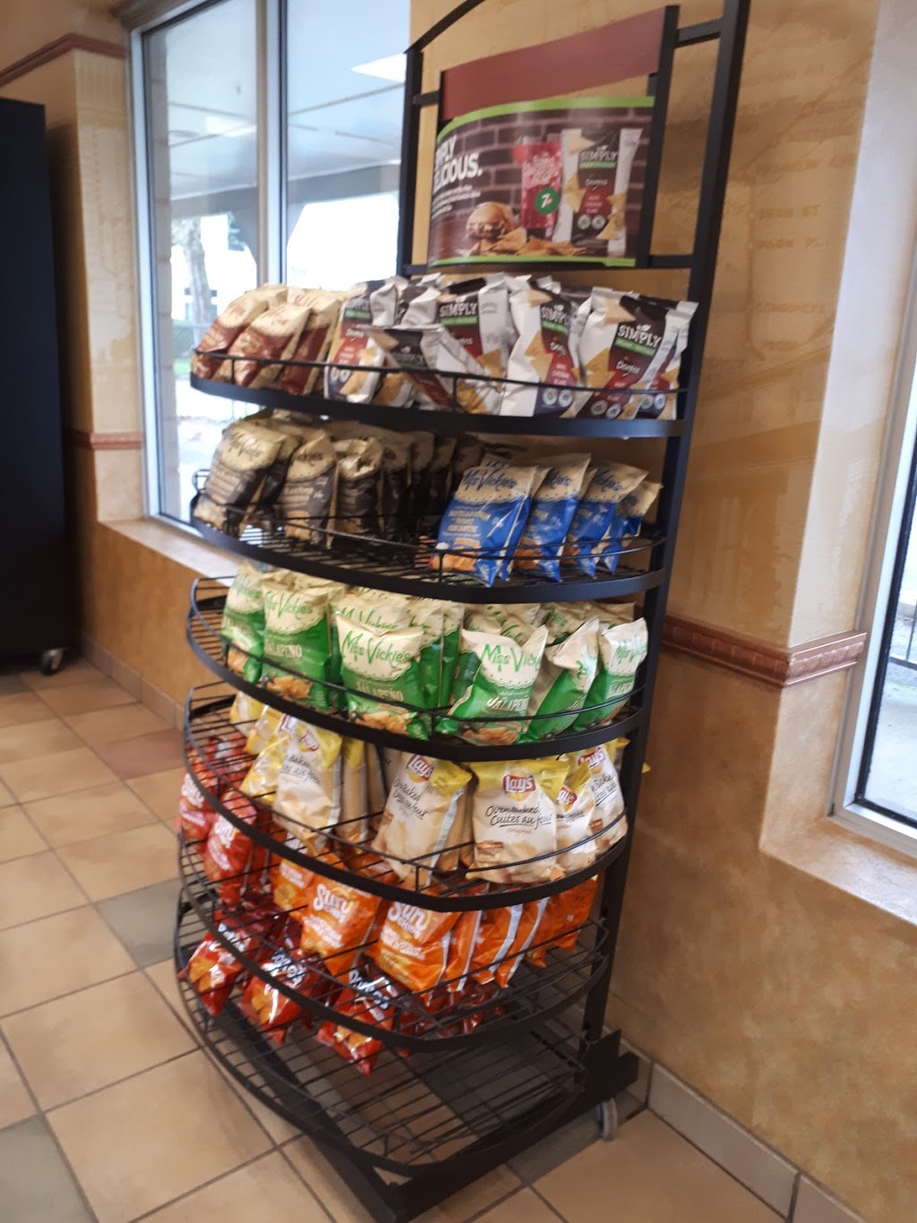 Subway | 8044 Portage Rd, Niagara Falls, ON L2G 5Z1, Canada | Phone: (905) 295-9021