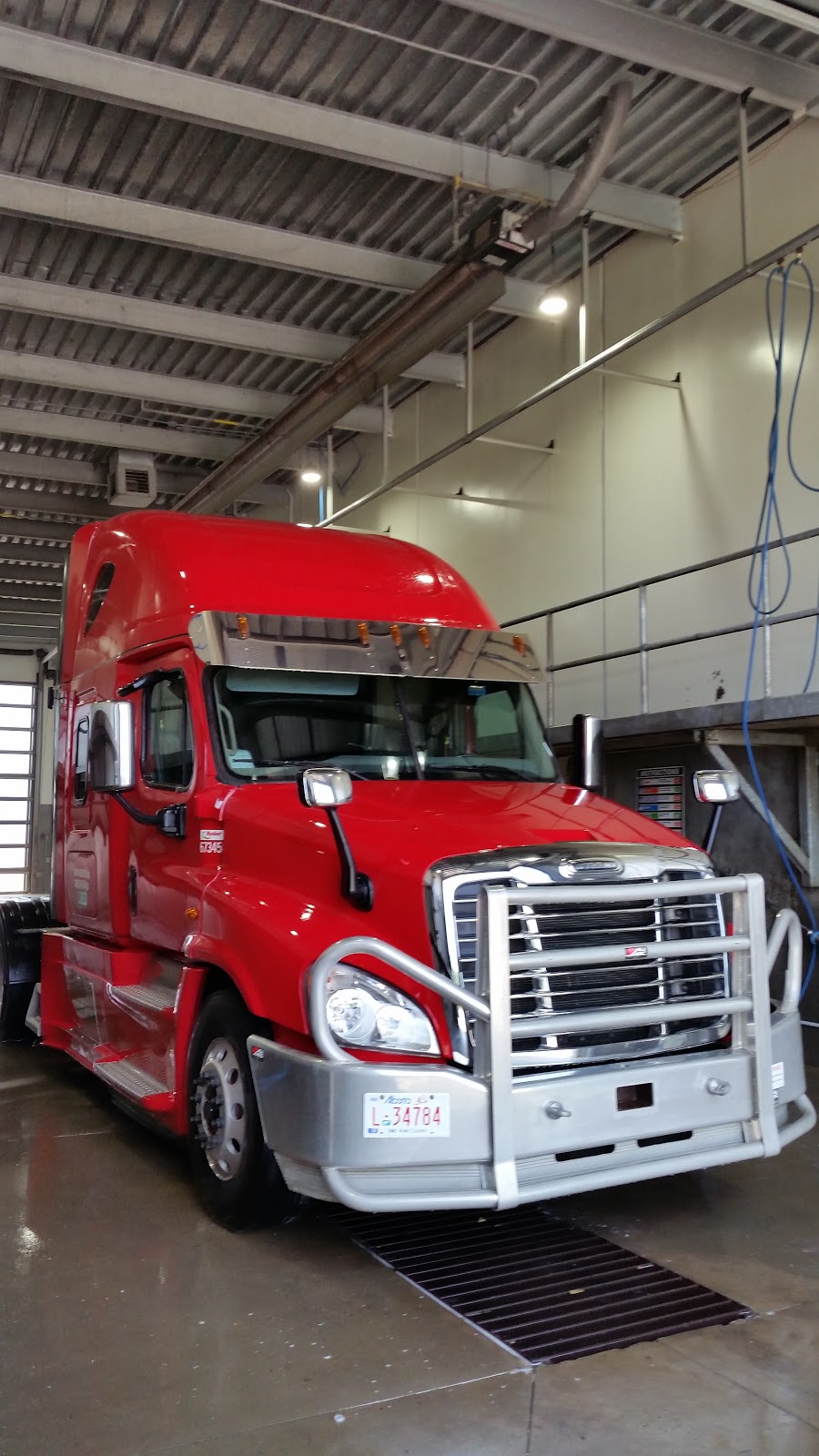 Prairie Boys Truck & Car Wash | 3519 AB-2A, Ponoka, AB T4J 1J8, Canada | Phone: (403) 783-1321