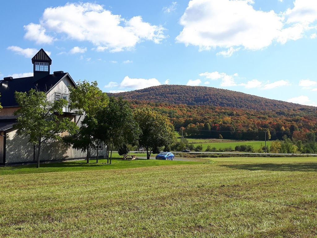 Distillerie Shefford | 1125 Chemin Denison E, Shefford, QC J2M 1Y6, Canada | Phone: (450) 558-5264