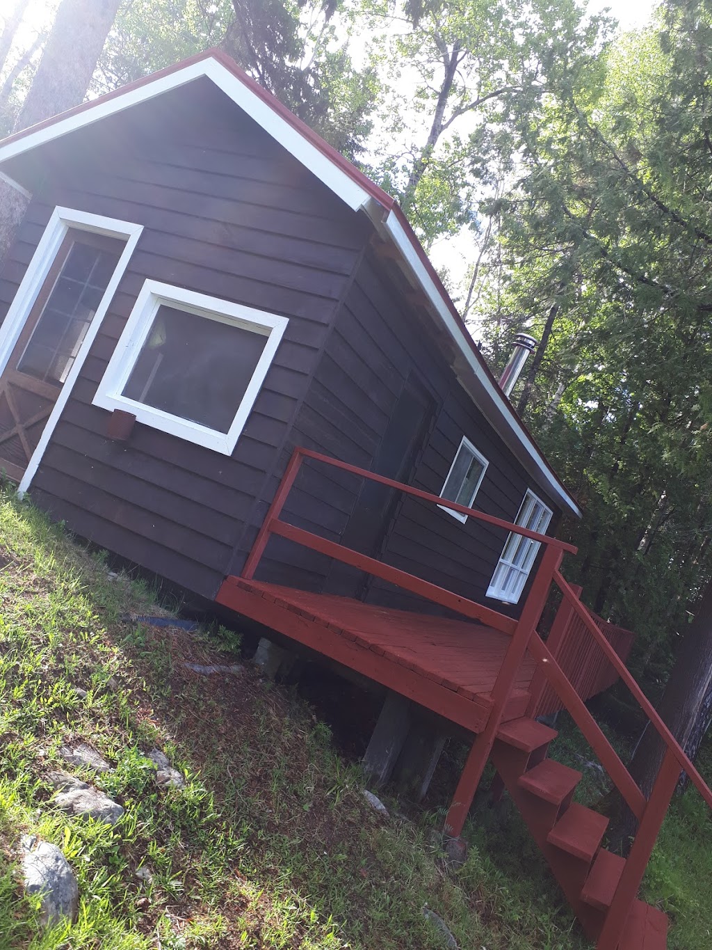 Ravenscroft Cottages Inc. | 19 Jumping Caribou Rd, Temagami, ON P0H 2H0, Canada | Phone: (705) 569-3865