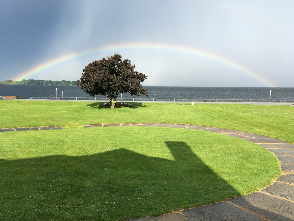 Bed & Breakfast - Au Bord du Lac - By the Lake - Rouses Point | 250 Lake St, Rouses Point, NY 12979, USA | Phone: (518) 593-3432