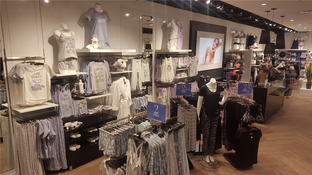 La Vie en Rose | 2960 Kingsway Dr, Kitchener, ON N2C 1X1, Canada | Phone: (519) 893-4014
