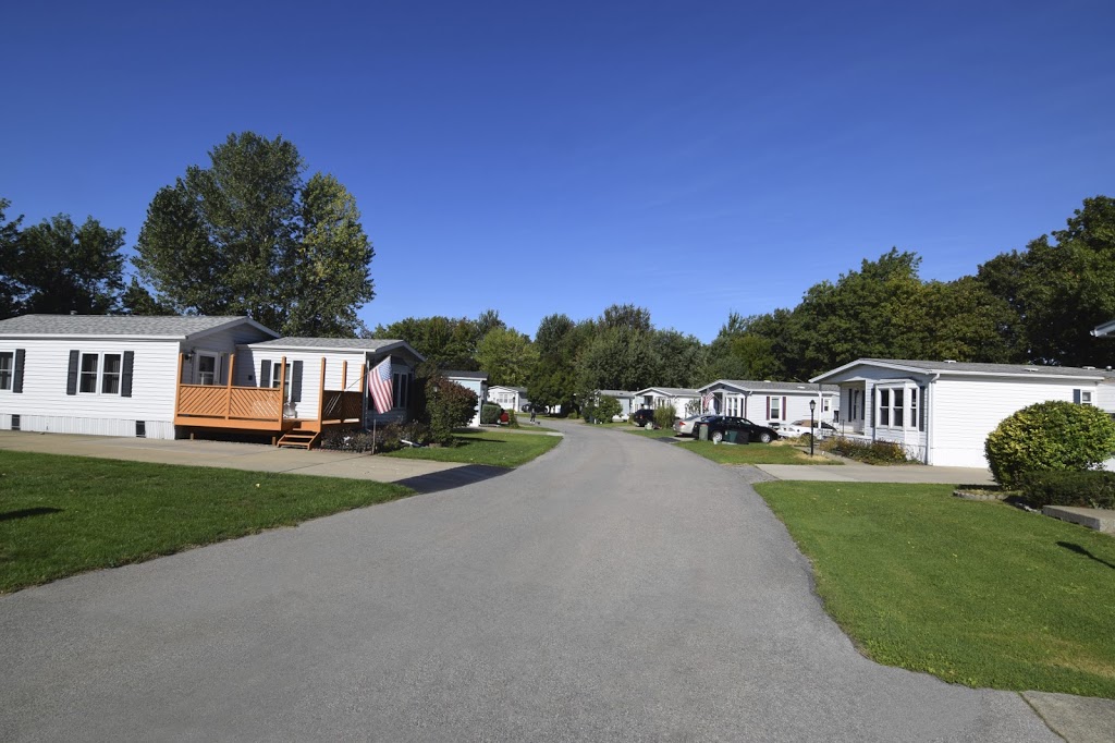 Eagle Crest | 3629 Big Tree Rd, Hamburg, NY 14075, USA | Phone: (716) 627-5587