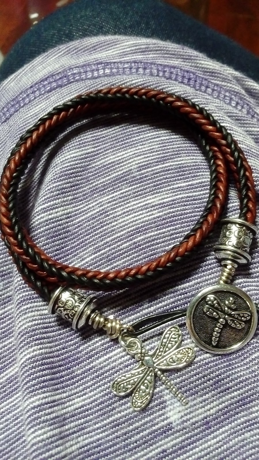 Kellies Bead Boutique | 12528 Harris Rd, Pitt Meadows, BC V3Y 2J4, Canada | Phone: (604) 457-1111