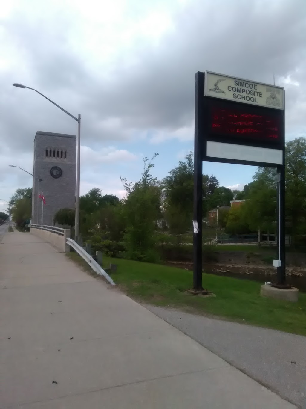 Simcoe Composite School | 40 Wilson Dr, Simcoe, ON N3Y 2E5, Canada | Phone: (519) 426-4664