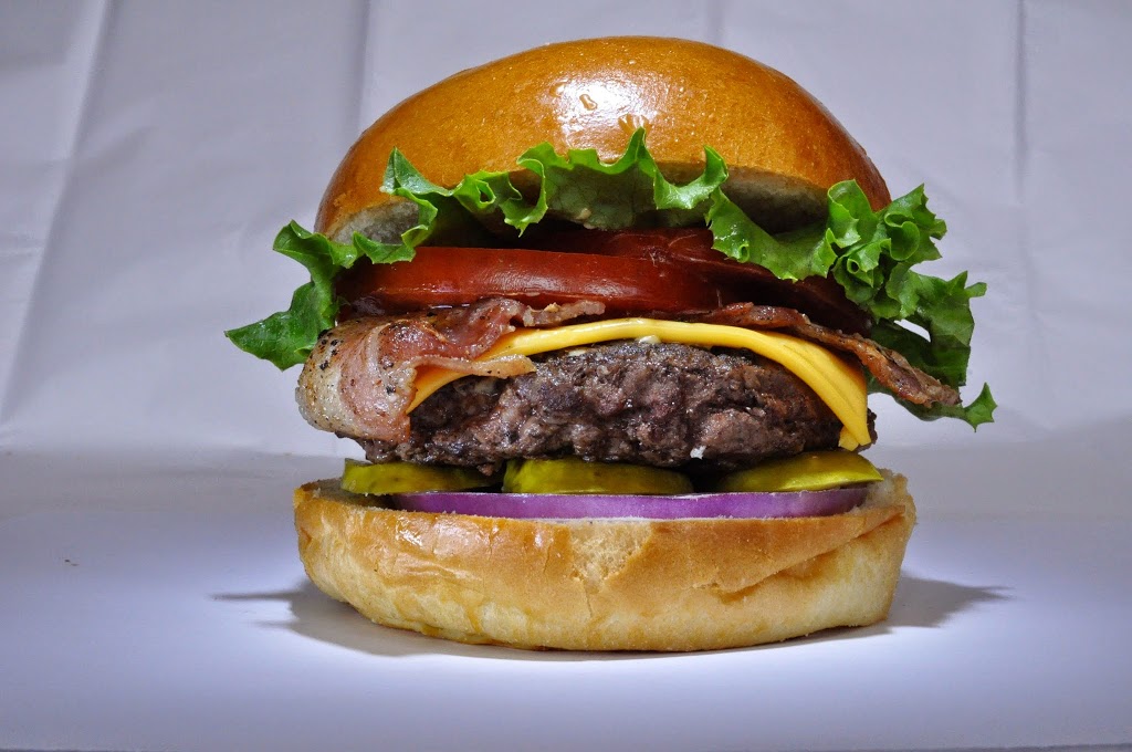 Capitales burgers | 8612 Rue Centrale, LaSalle, QC H8P 1N5, Canada | Phone: (514) 419-7788