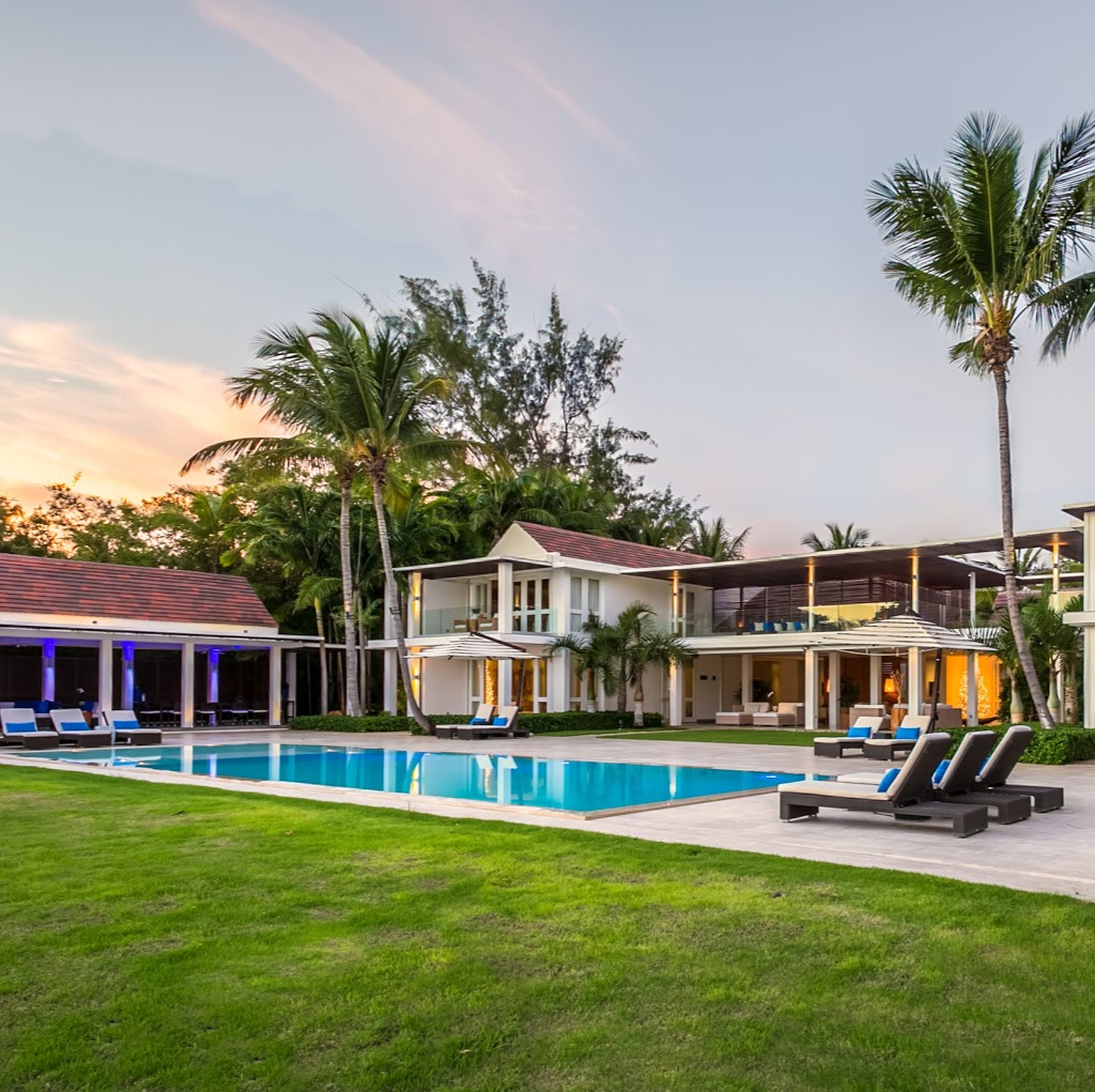 Personal Villas | 1660 Croissant Tolstoi, Brossard, QC J4W 3G8, Canada | Phone: (800) 967-0559