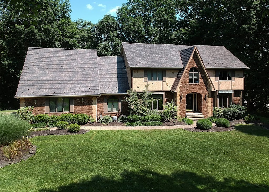 Besa Roofing - KasselWood Metal Roof | 339 Rathburn Rd W unit 819, Mississauga, ON L5B 0K6, Canada | Phone: (833) 709-5577