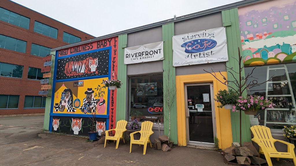 Riverfront Café and Market | 80 Assomption Blvd, Moncton, NB E1C 1A1, Canada | Phone: (506) 853-0072