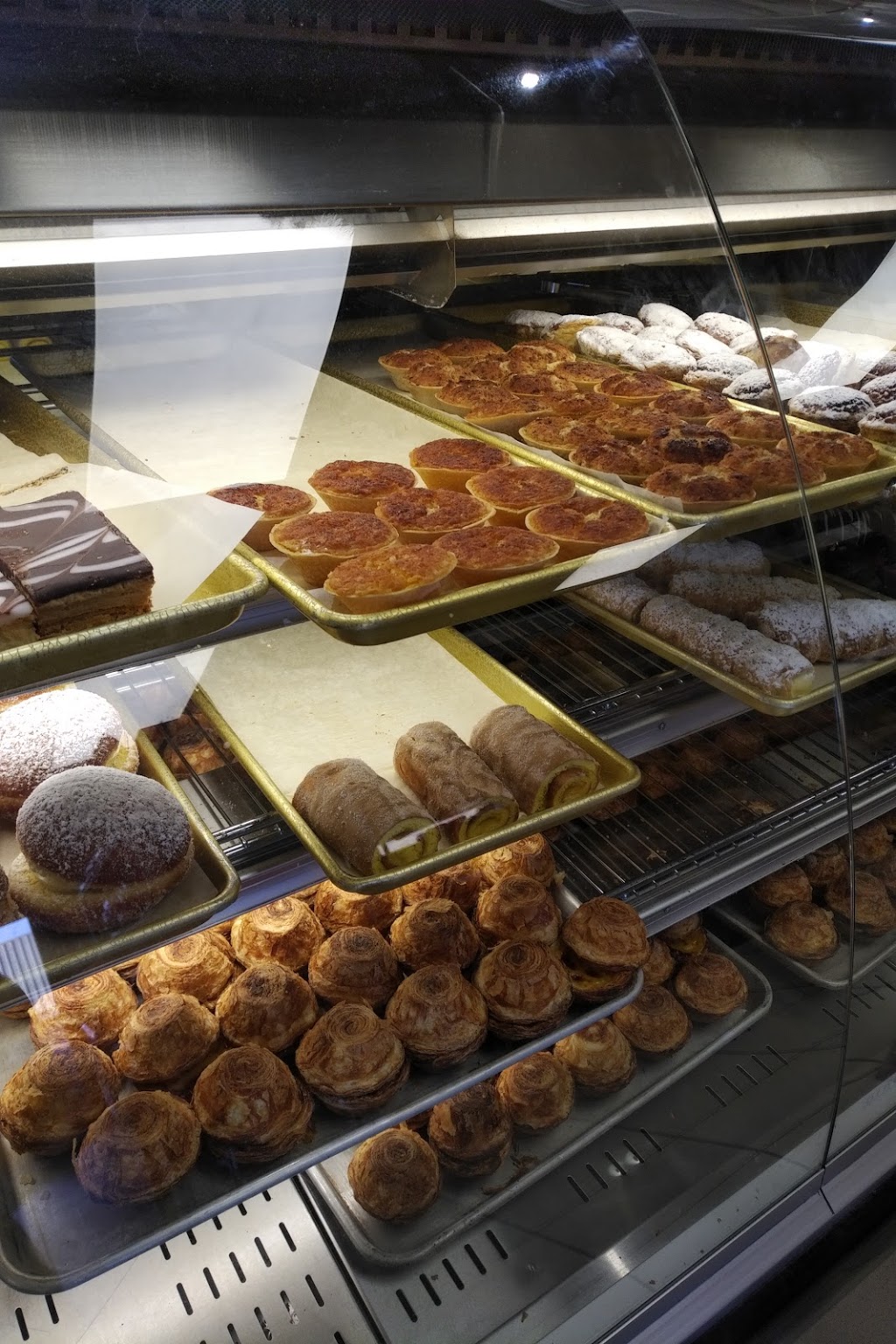Silvas Portuguese Bakery | Cambridge, ON N1R 8K9, Canada | Phone: (519) 622-7042