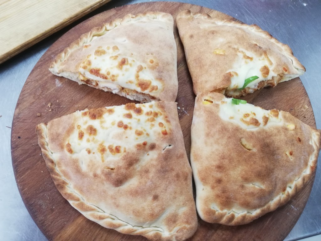 Primo Pizzeria | 3100 Bd de la Concorde E, Laval, QC H7E 2B8, Canada | Phone: (450) 661-9999