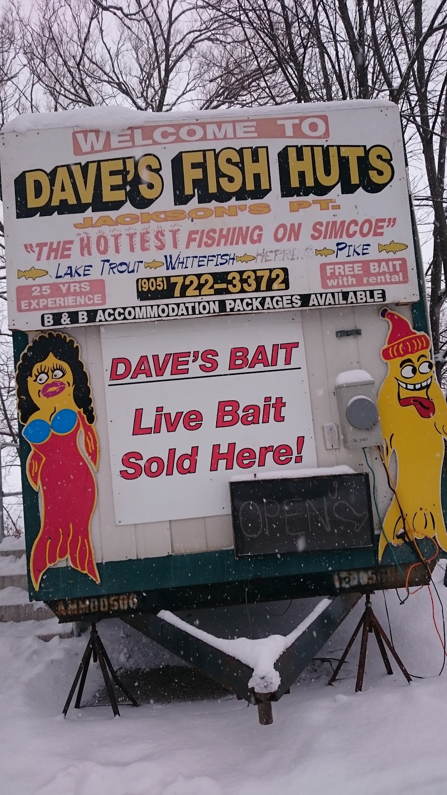 Daves Fish Huts | 7792 Black River Rd, Georgina, ON L0E, Canada | Phone: (905) 722-3372