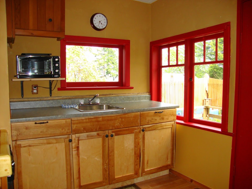 Orchard Cabin | 113 Perdue Rd, Salt Spring Island, BC V8K 2K6, Canada | Phone: (250) 537-1343