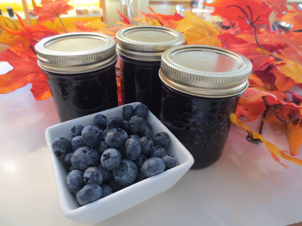 Paulas Pantry & Gifts | 17 8th St, Collingwood, ON L9Y 2C4, Canada | Phone: (705) 445-0026