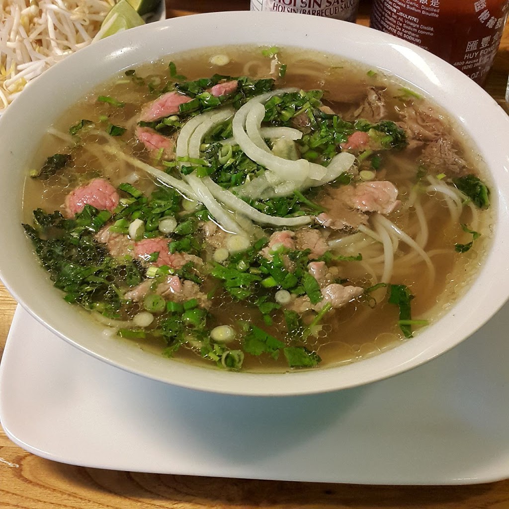 Pho Tran Vietnamese Restaurant | 230, 26310 Fraser Hwy, Aldergrove, BC V4W 2Z7, Canada | Phone: (604) 607-7658