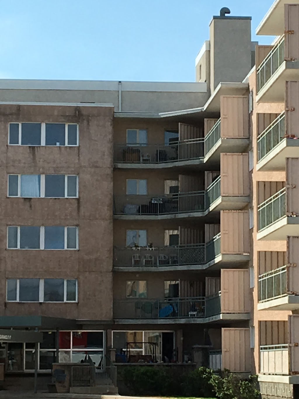 Birchwood Terrace | 2440 Portage Ave Suite 126, St James, MB R3J 0N5, Canada | Phone: (204) 837-6911