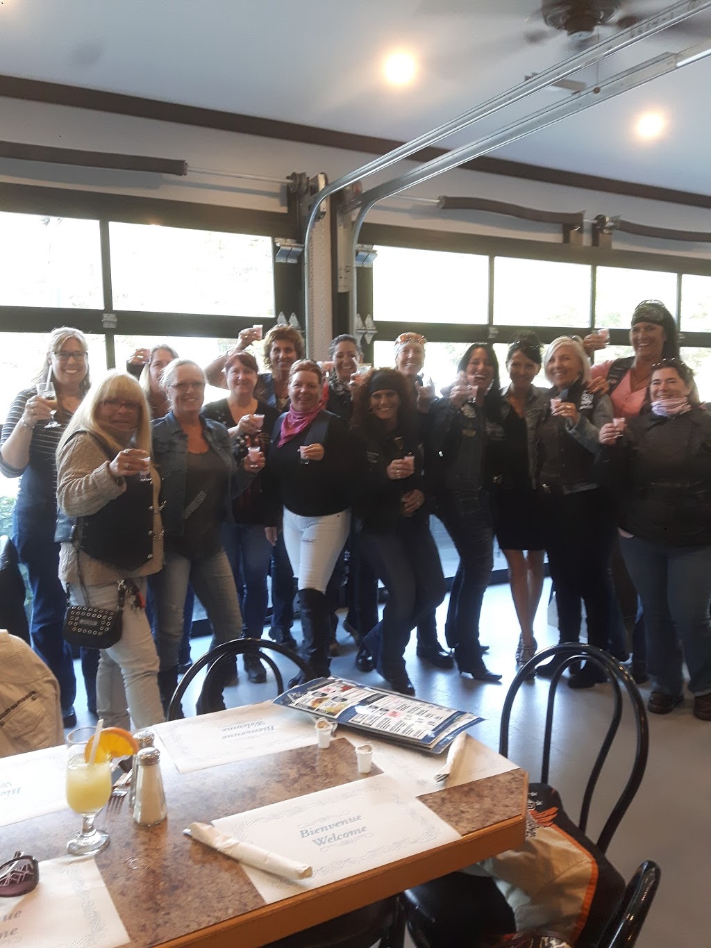 Resto-Bar Le Pic | 2035 Route du Carrefour, Val-des-Monts, QC J8N 5B5, Canada | Phone: (819) 671-7272