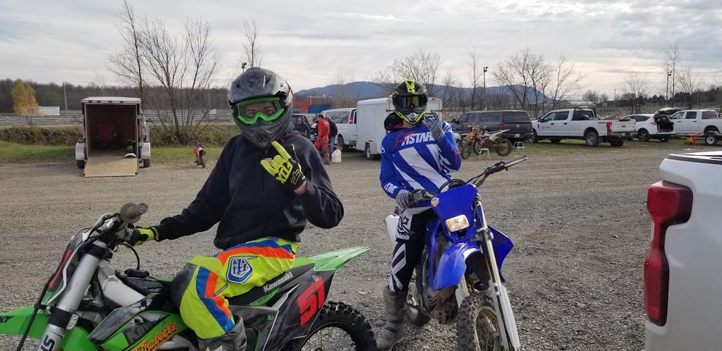 SMX Motocross | 663 Petit rang Saint-François, Saint-Pie, QC J0H 1W0, Canada | Phone: (514) 926-4162