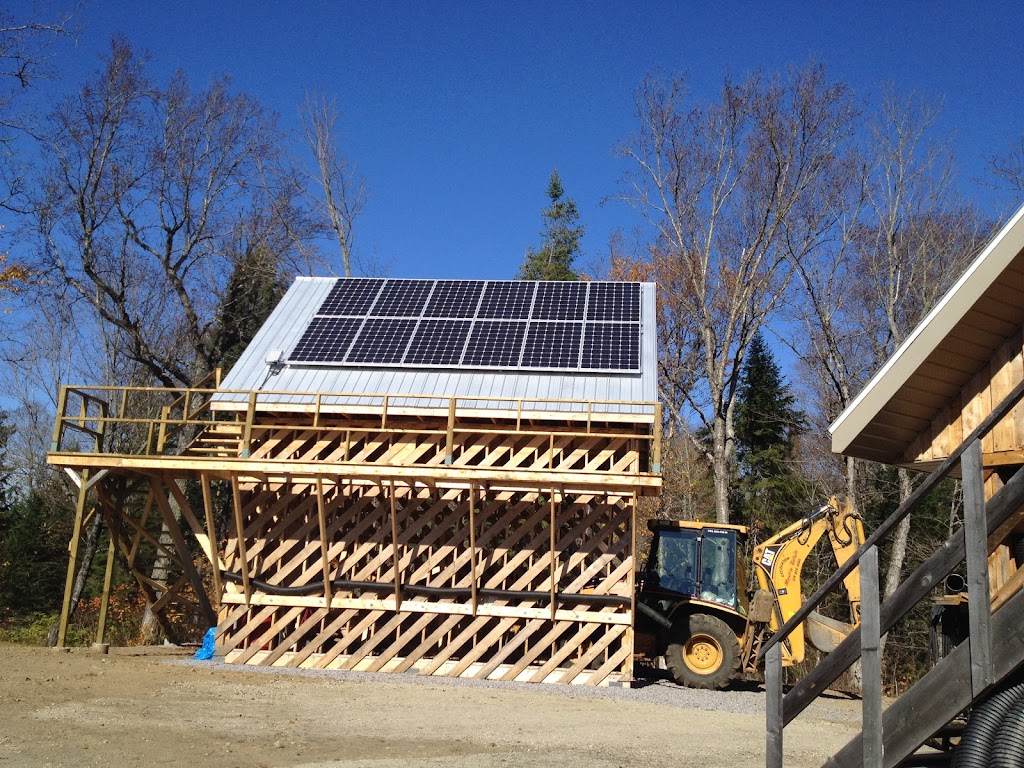 Solaire Laurentides | 14 11e Rang, Sainte-Anne-du-Lac, QC J0W 1V0, Canada | Phone: (819) 717-3652