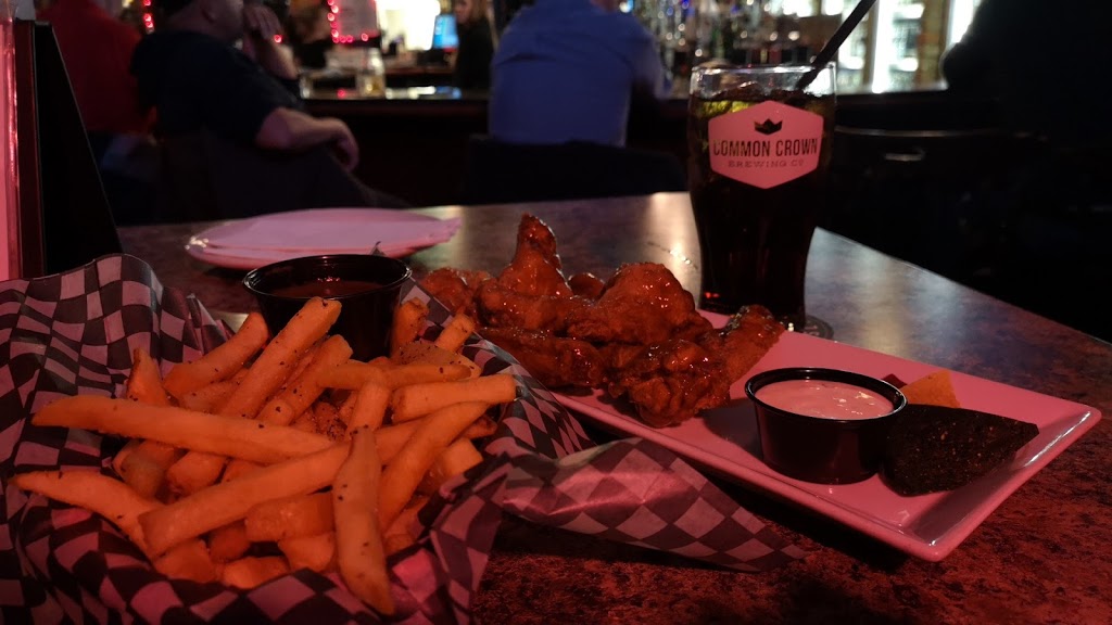 Nixx Neighbourhood Pub | 2418 Edmonton Trail, Calgary, AB T2E 3M8, Canada | Phone: (403) 277-7715