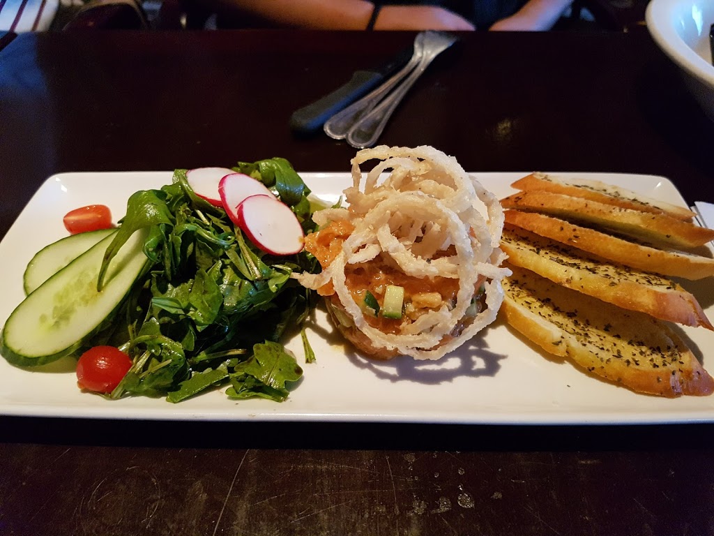 Les Avenues Vaudreuil - Avenue Marché | 22800 Chemin Dumberry, Vaudreuil-Dorion, QC J7V 0M8, Canada | Phone: (450) 424-1101