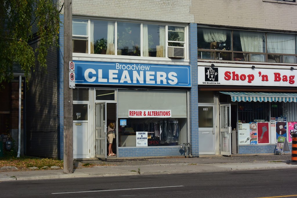 Broadview Dry Cleaners | 936 Broadview Ave, Toronto, ON M4K 2R1, Canada | Phone: (416) 466-9736