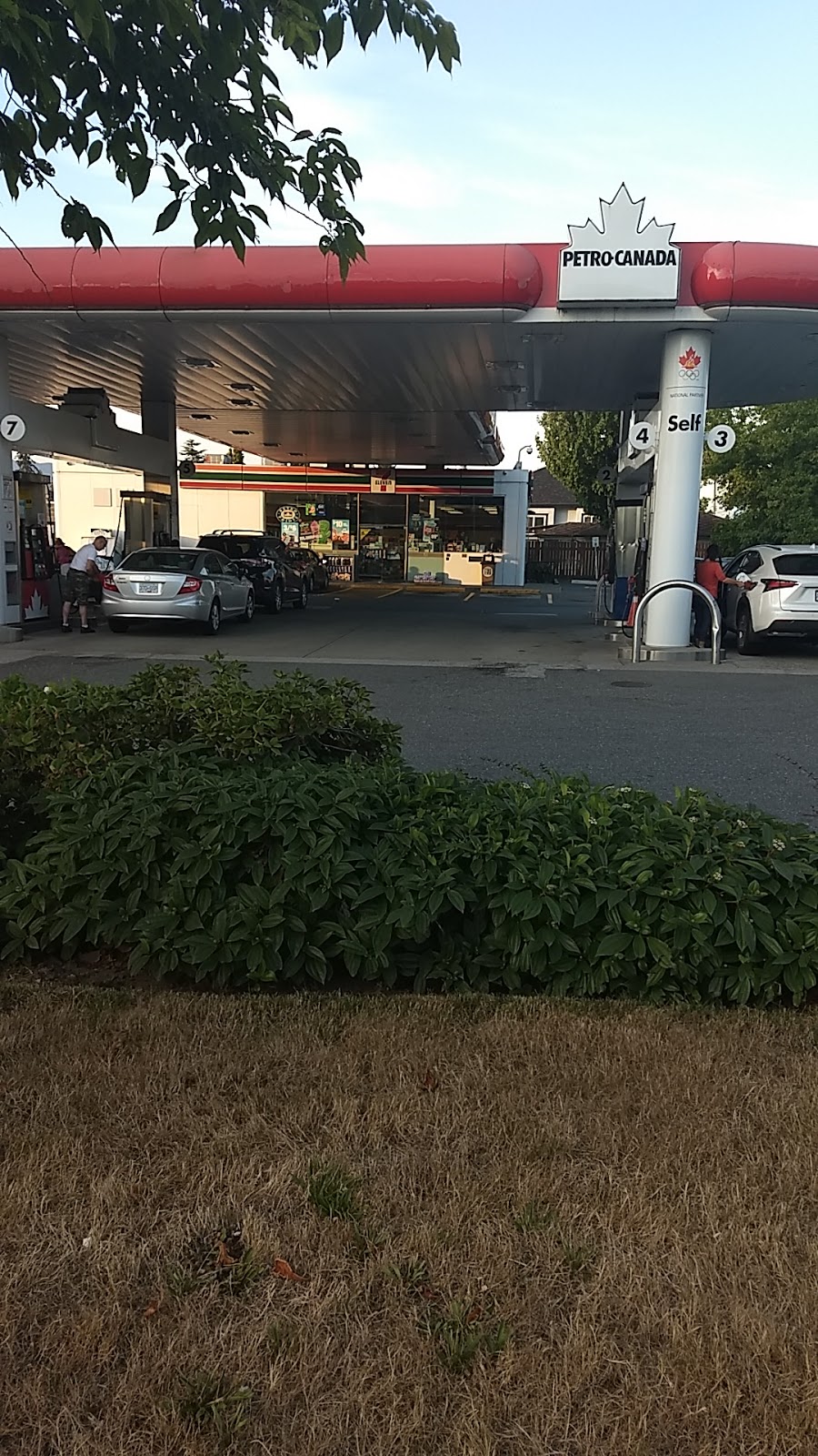 7-Eleven | 7890 Canada Way, Burnaby, BC V3N 3L1, Canada | Phone: (604) 519-1307