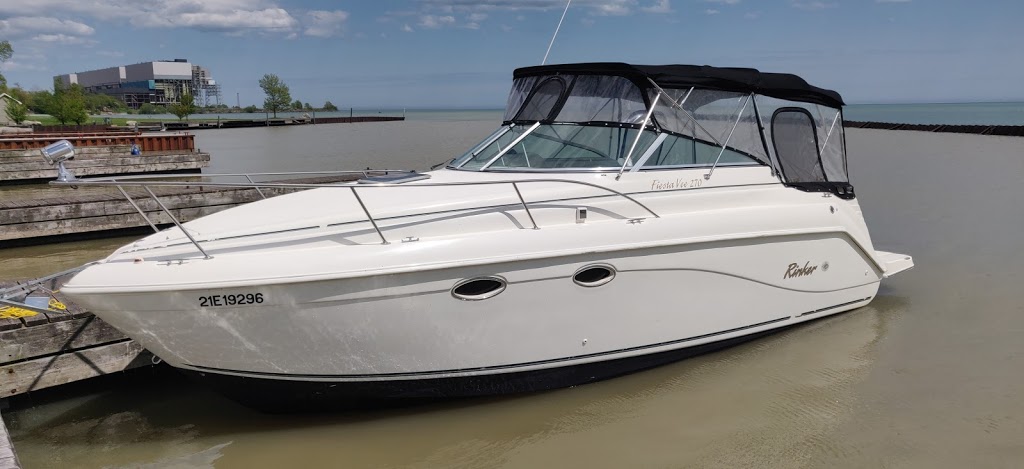 Hoovers Marina & Warfside Restaurant | 5 Erie St, Nanticoke, ON N0A 1L0, Canada | Phone: (519) 587-2776