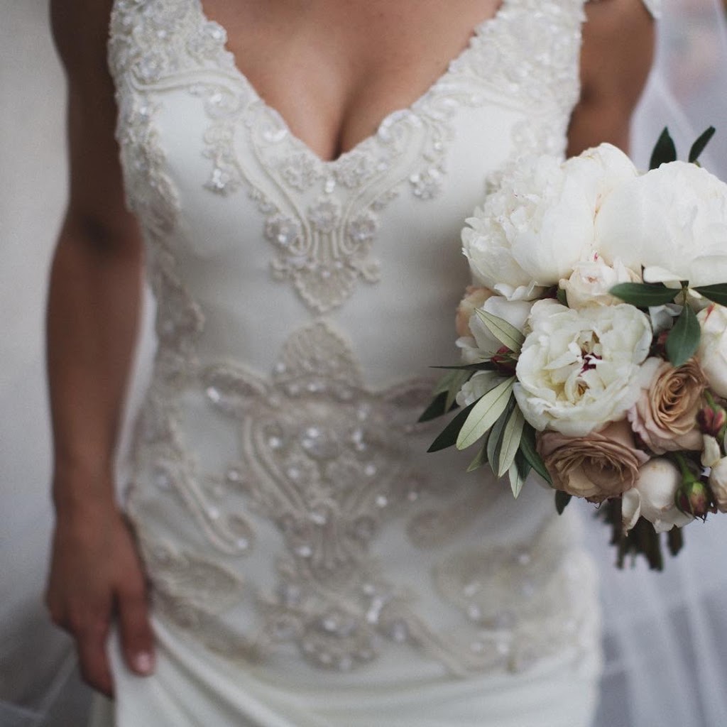 WHITEWALL Weddings | 2523 16a St SE, Calgary, AB T2G 3S9, Canada | Phone: (403) 390-2115