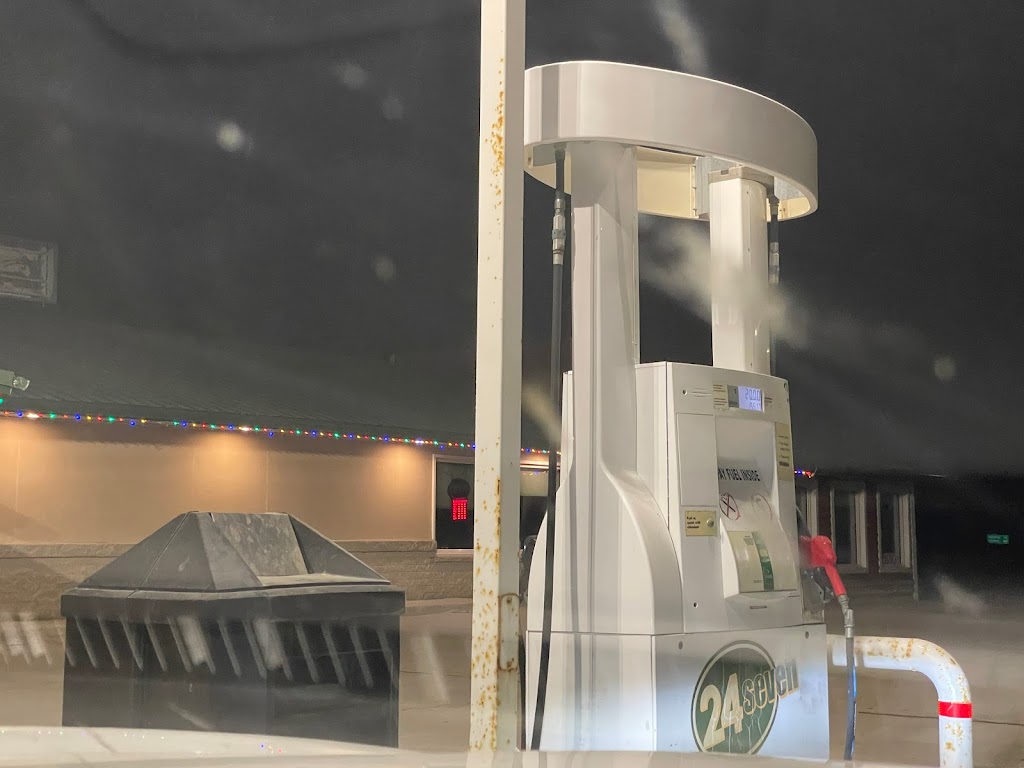24 Seven Travel Centre | Jct 6 and, SK-16, Dafoe, SK S0K 1C0, Canada | Phone: (306) 554-1616
