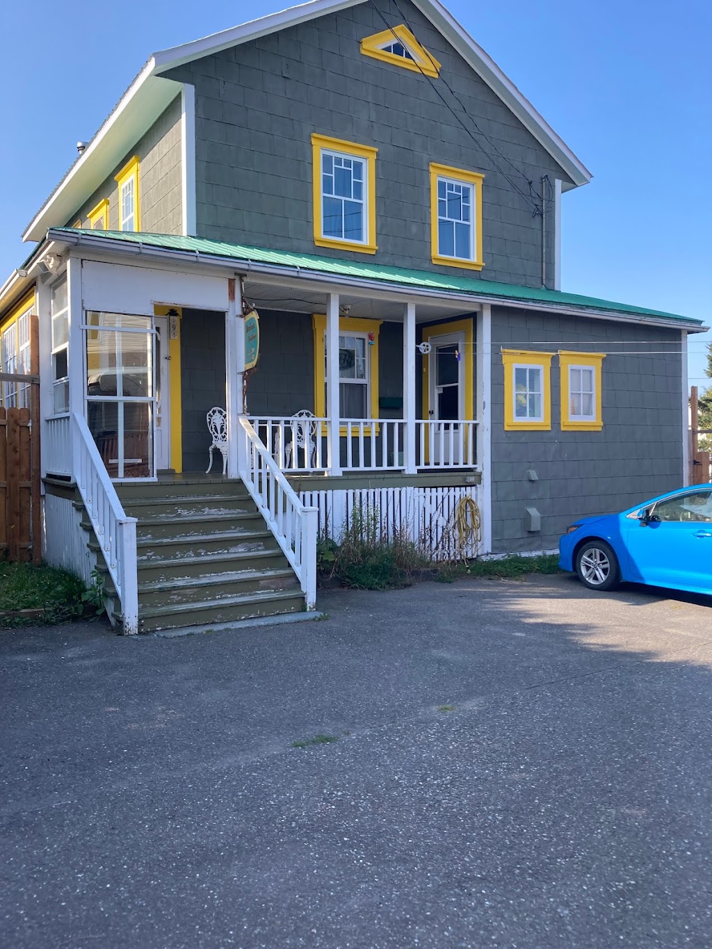 MASSOTHÉRAPIE | 9 Rue des Forges, LIsle-Verte, QC G0L 1K0, Canada | Phone: (418) 866-0075