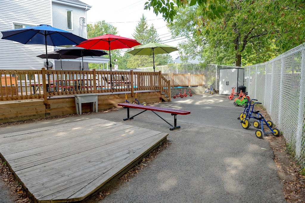 Garderie La Bottine Enchantee | 1185 Rue St Paul, LAncienne-Lorette, QC G2E 1Y8, Canada | Phone: (418) 872-3663