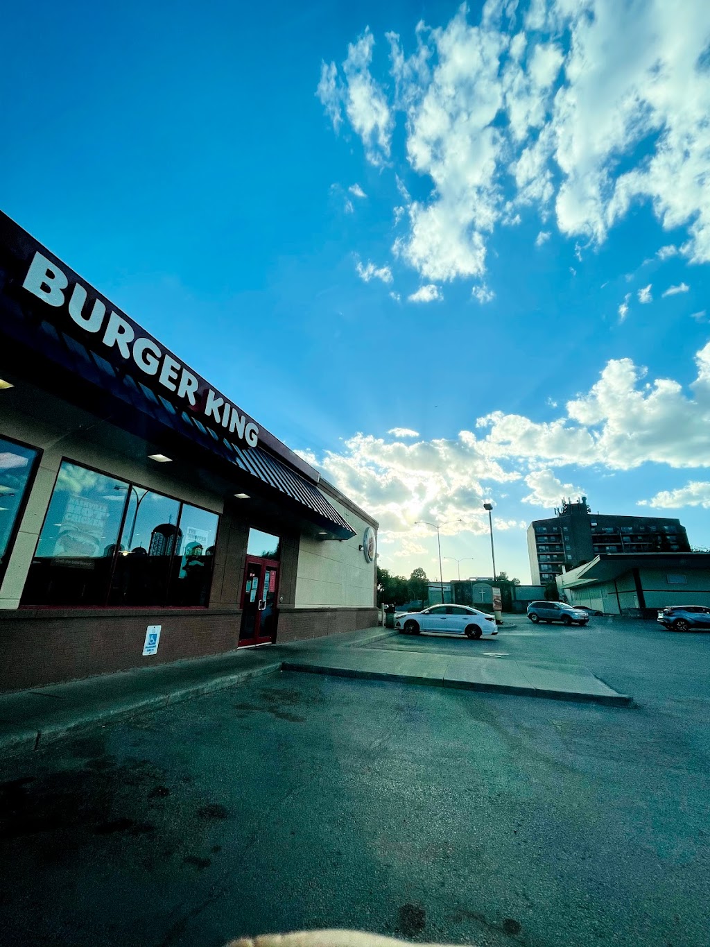 Burger King | 1640 Main St, Winnipeg, MB R2V 1Y4, Canada | Phone: (204) 987-8434