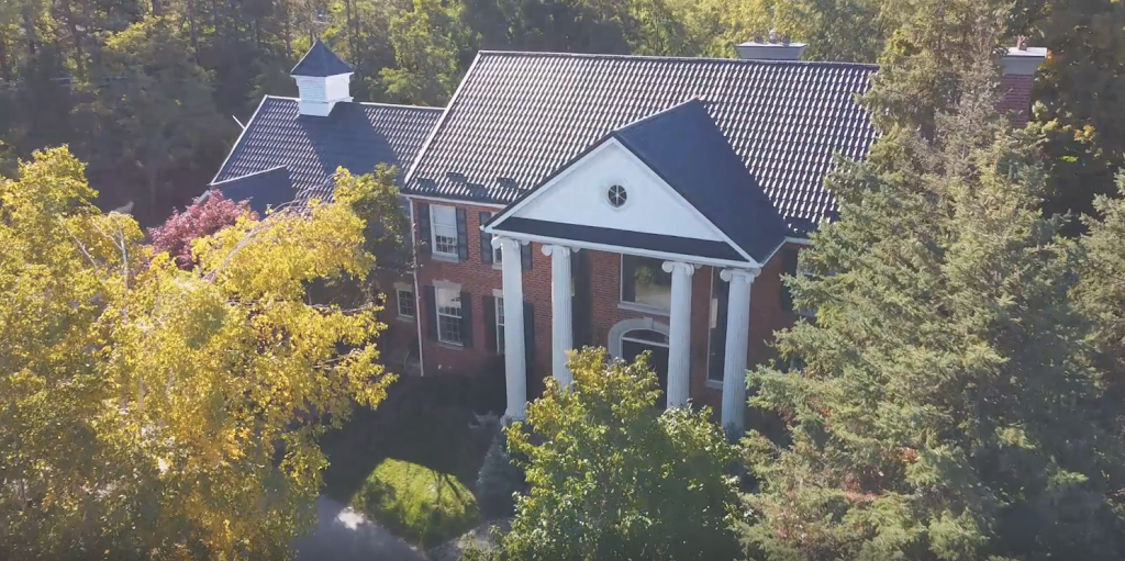 Caledon Manor & Country Inn | 16698 Centreville Creek Rd, Caledon East, ON L7C 3B5, Canada | Phone: (416) 671-5830