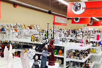 Value Village | 6278 Lundys Ln, Niagara Falls, ON L2E 5E9, Canada | Phone: (905) 354-6336