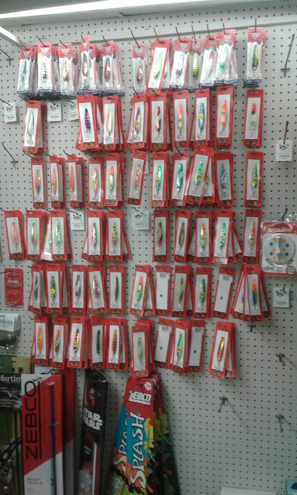Rotten Ronnies Bait and Tackle | 136 Erie Blvd, Port Rowan, ON N0E 1M0, Canada | Phone: (519) 586-7990