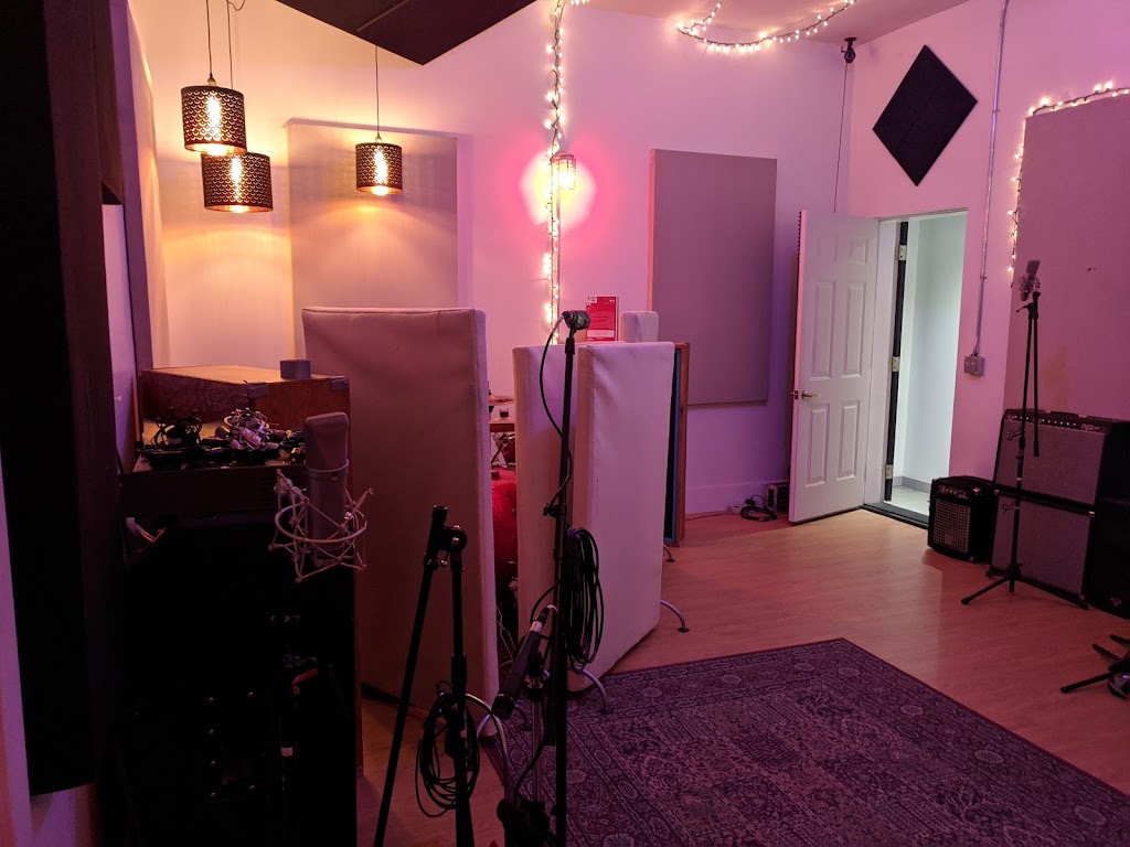 era sun sound | 25 Polson St, Toronto, ON M5A 1A4, Canada | Phone: (416) 888-6135