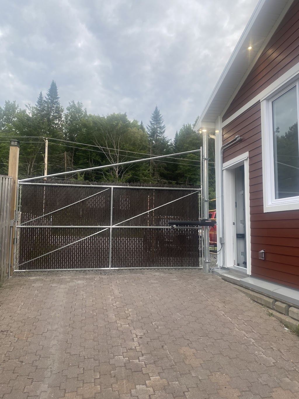 Construction rénovation cf2 | 2981 Av. Lapierre, Québec, QC G3E 1T3, Canada | Phone: (581) 997-2981