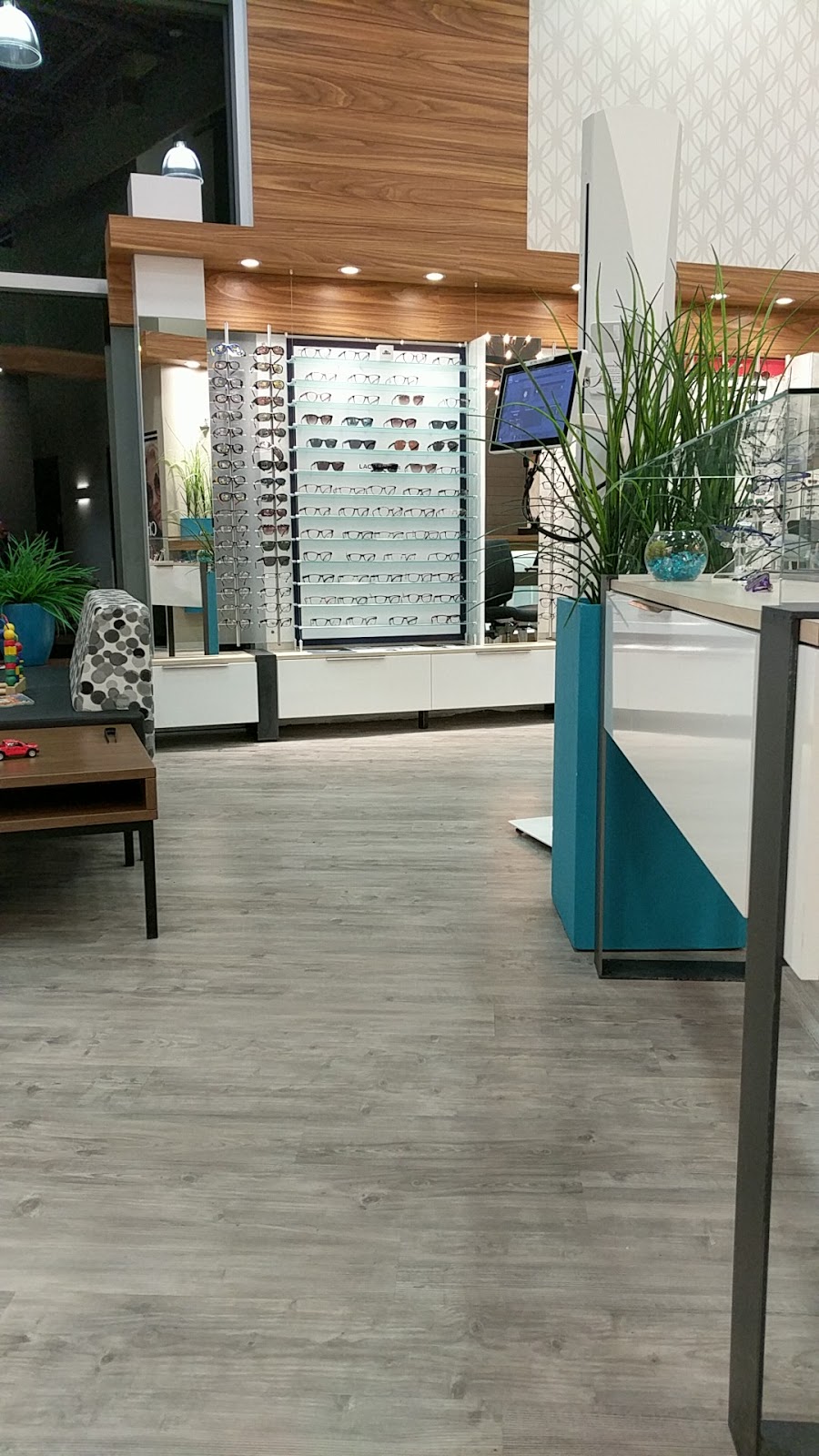 Opto-Réseau - Centre visuel de Mont St-Hilaire | 77 Boulevard Sir-Wilfrid-Laurier #102, Mont-Saint-Hilaire, QC J3H 3N3, Canada | Phone: (450) 467-8543