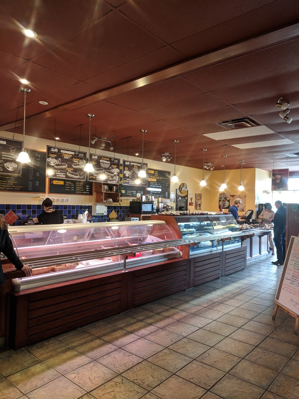 Bistro Express | 3174 Boul Industriel, Laval, QC H7L 4P7, Canada | Phone: (450) 629-9828