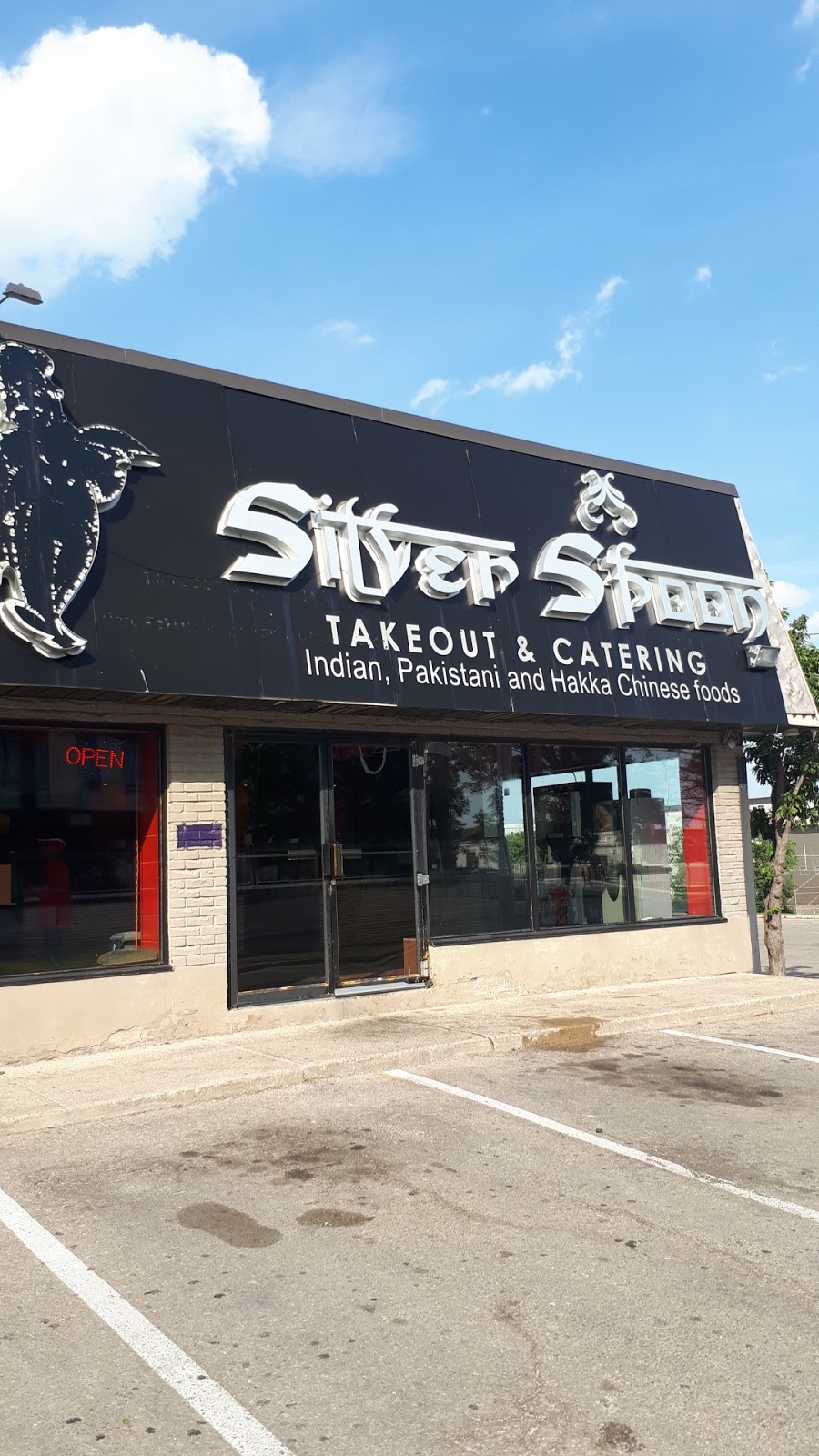 Silver Spoon Brampton | 249 Queen St E, Brampton, ON L6W 2B8, Canada | Phone: (905) 497-5677