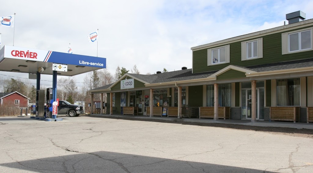 Boni-Soir - Coop Solidarité Lac Kéno | 5251 Chem. du Quai, Lac-Kénogami, QC G7X 7V6, Canada | Phone: (418) 542-0183