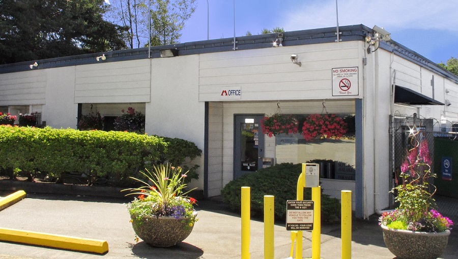 Maple Leaf Self Storage Burnaby | 7705 Griffiths Dr, Burnaby, BC V3N 4P1, Canada | Phone: (604) 522-1562