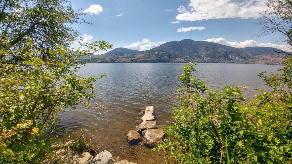 Dog Park beach | 4850-4900 Lakeside Rd, Penticton, BC V2A 8W6, Canada