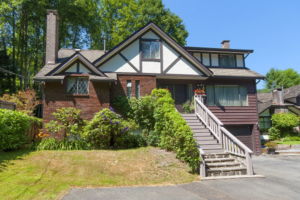 Gus Batal | 2187 Bellevue Ave #705, West Vancouver, BC V7V 1H9, Canada | Phone: (604) 644-2787