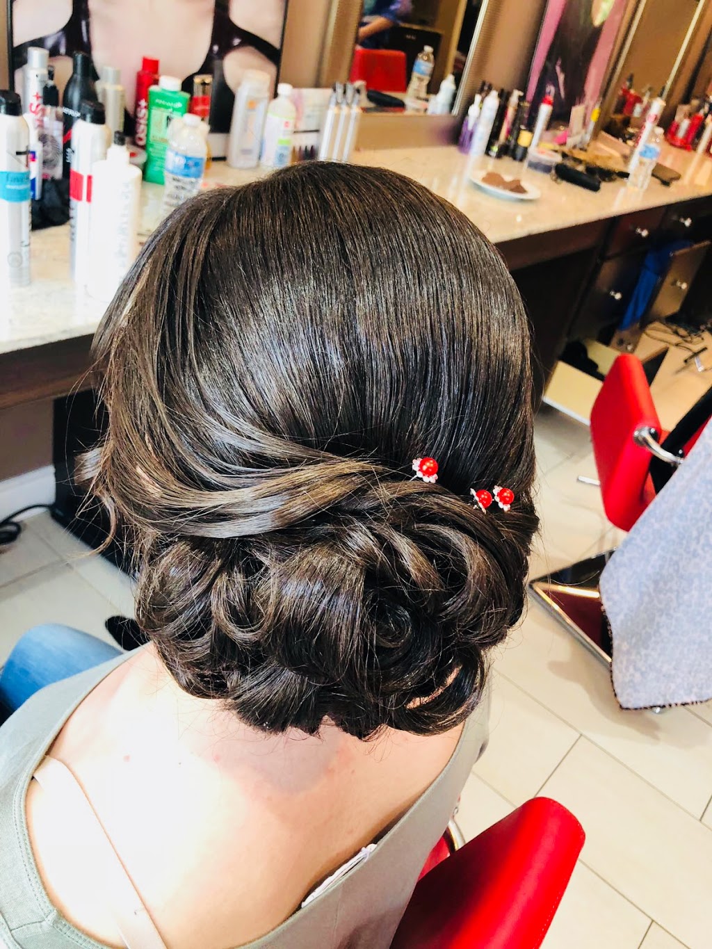 Taroubs Hair Beauty Salon | 255 Wellington Rd, London, ON N6C 4N6, Canada | Phone: (226) 663-3551