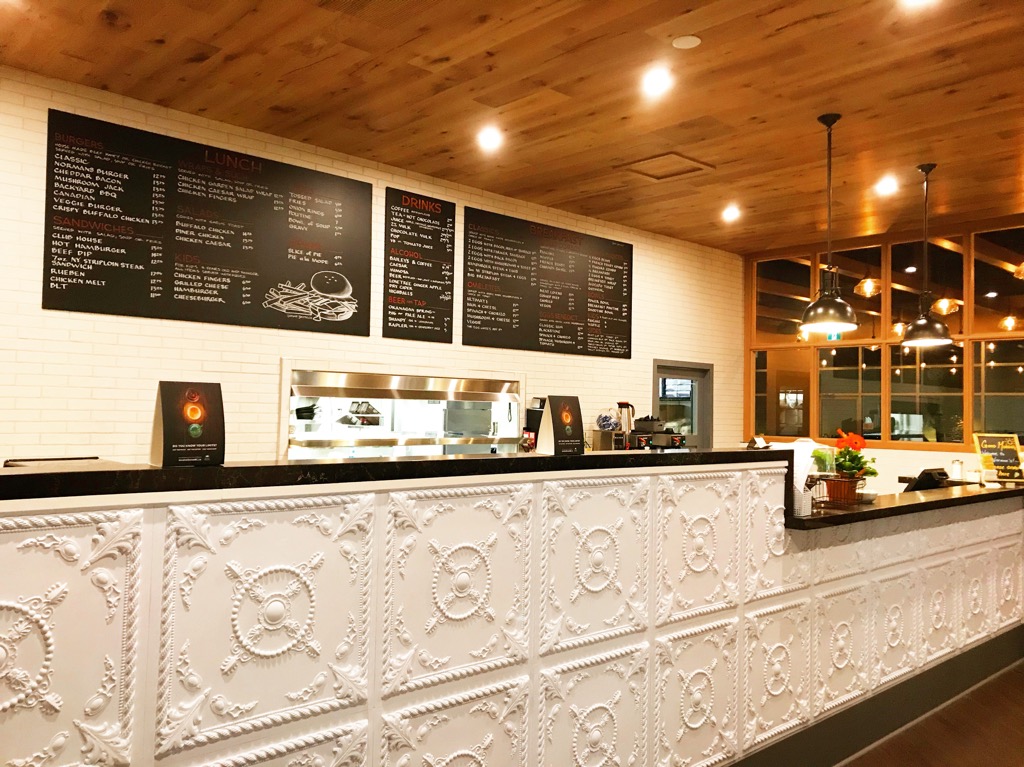Normans Diner | 11850 Oceola Rd #403, Lake Country, BC V4V 2T5, Canada | Phone: (778) 480-6706