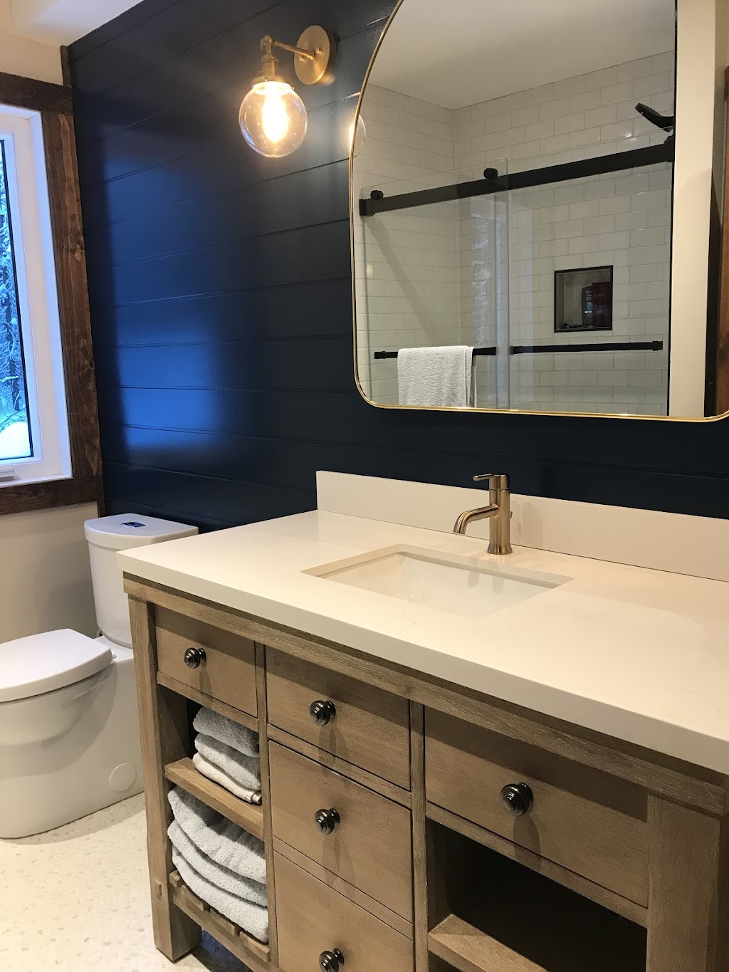 Le Chalet Blanc | 951, Chemin de la Compagnie, Saint-Alexis-des-Monts, QC J0K 1V0, Canada | Phone: (514) 882-1929