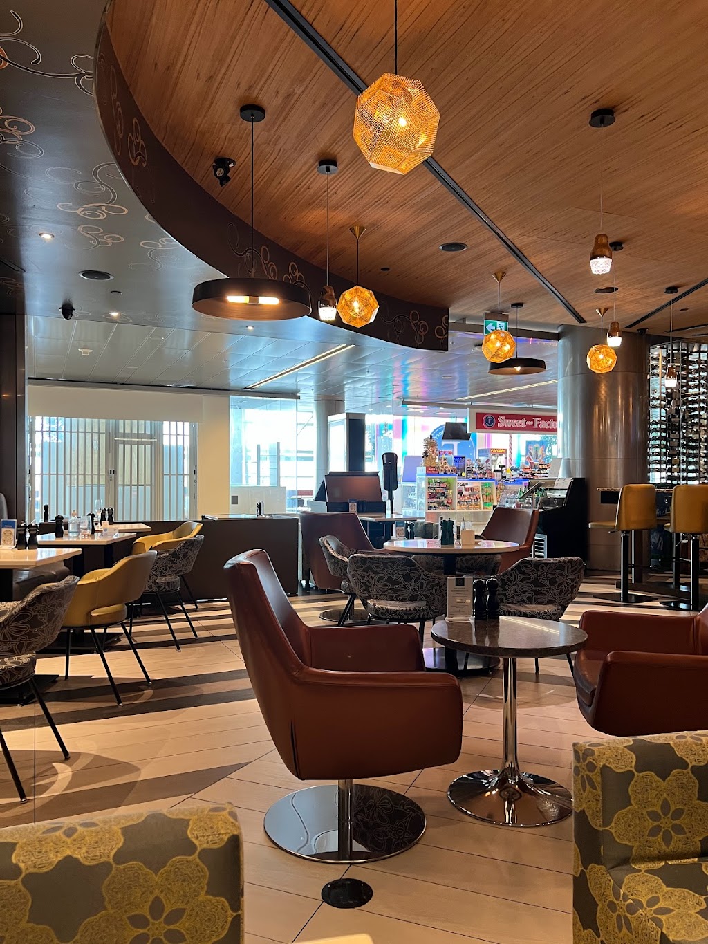 Vin Room YYC Airport | 2016D Airport Rd NE, Calgary, AB T2E 3B9, Canada | Phone: (587) 353-1594